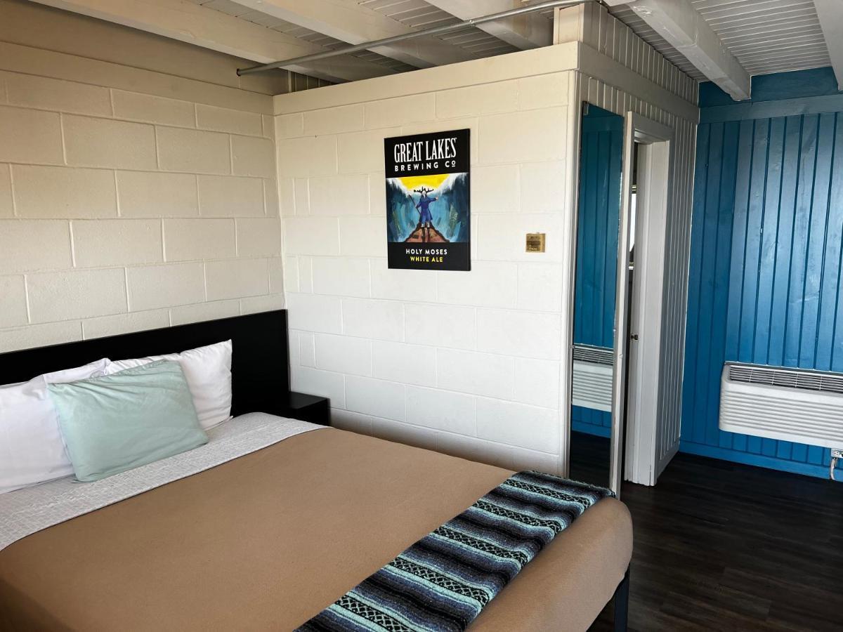 The Cedar Motel Sandusky Εξωτερικό φωτογραφία