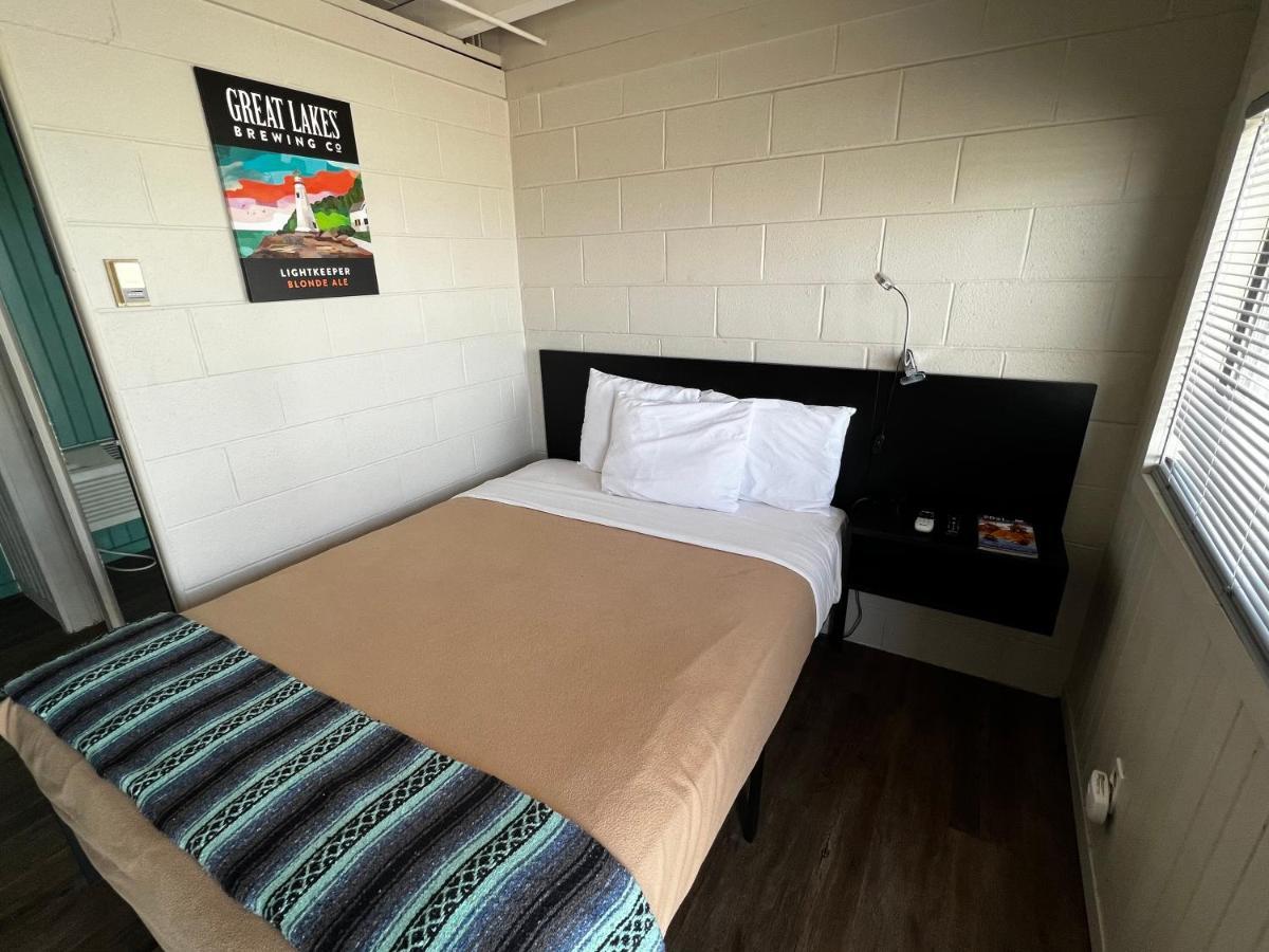 The Cedar Motel Sandusky Εξωτερικό φωτογραφία