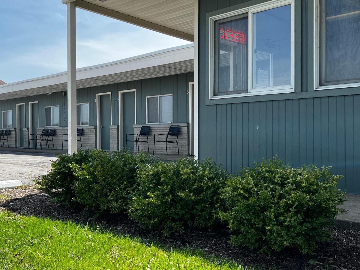 The Cedar Motel Sandusky Εξωτερικό φωτογραφία