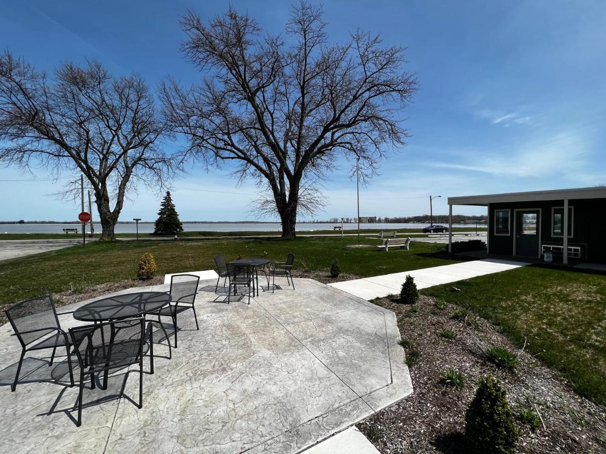 The Cedar Motel Sandusky Εξωτερικό φωτογραφία