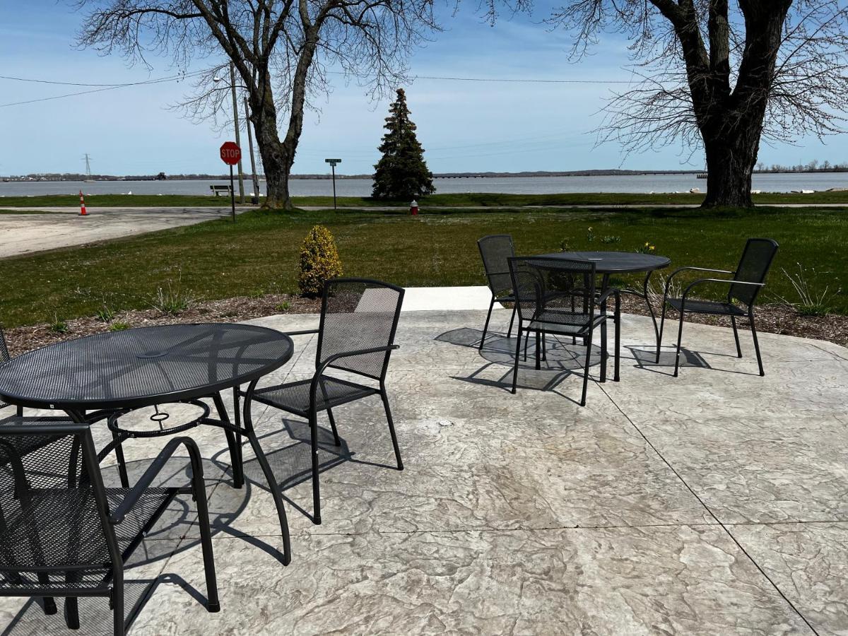 The Cedar Motel Sandusky Εξωτερικό φωτογραφία