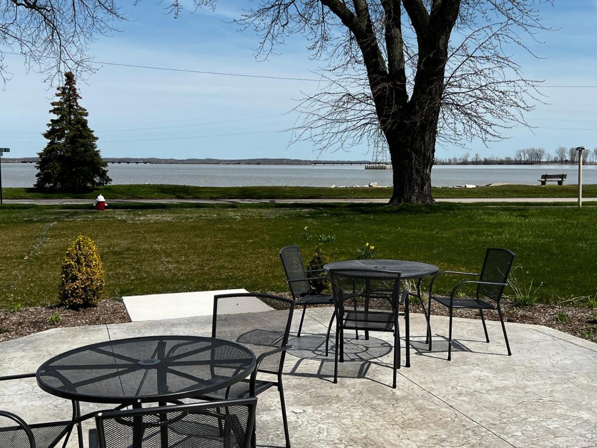 The Cedar Motel Sandusky Εξωτερικό φωτογραφία
