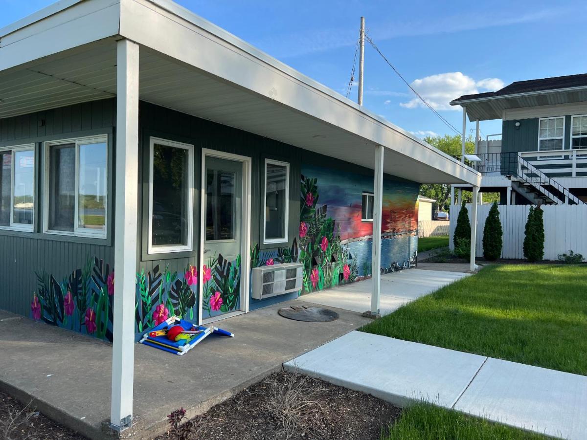 The Cedar Motel Sandusky Εξωτερικό φωτογραφία